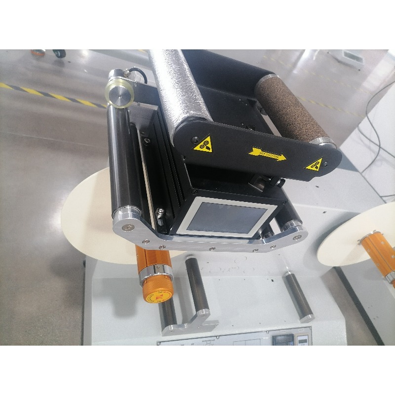 Macchina Automatica di Riavvol - Sticker Label Roll recensione e prezzo